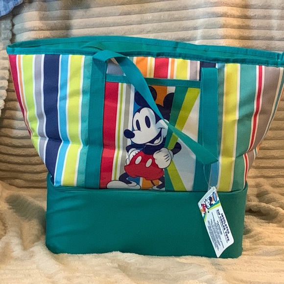 Disney Handbags - 2016 Disney Store Mickey Mouse Zip Cooler Tote Insulated Beach Picnic Lunch Bag